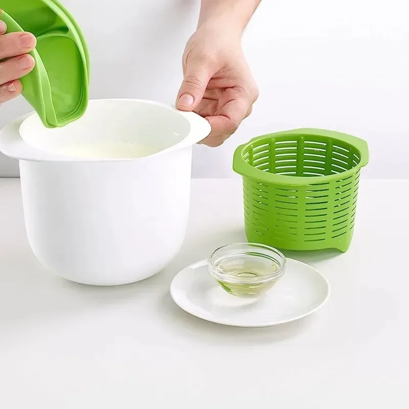 Kitchen Gadgets Recipes - เครื่องทำชีสซิลิโคนสำหรับไมโครเวฟ เครื่องทำชีสด้วยตัวเอง ถังกรองน้ำนมชีส พร้อมสูตรทำชีส อุปกรณ์ครัว